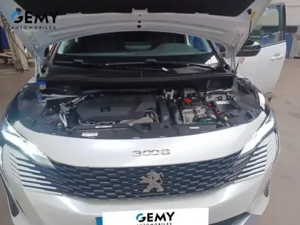 Photo 28 Peugeot 3008  Hybrid 225 e-EAT8