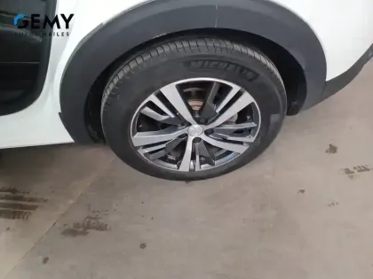 Photo 10 Peugeot 3008 Gén. II Ph2 Roadtrip 5