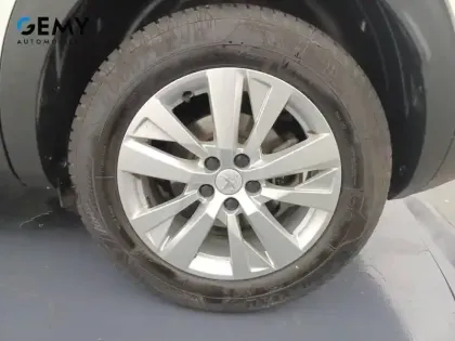 Photo 10 Peugeot 3008 Gén. II Ph2 Style 5