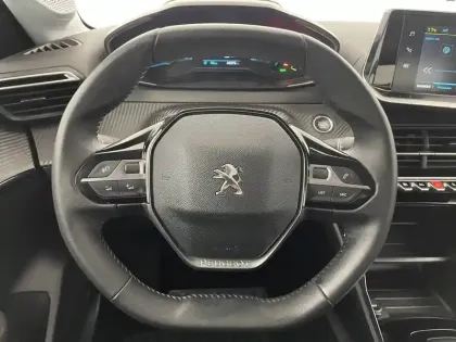 Photo 30 Peugeot 208  Electrique 50 kWh 136ch