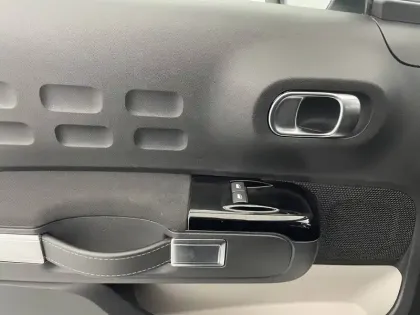 Photo 27 Citroën C3 Gén. III Ph2 Shine 5