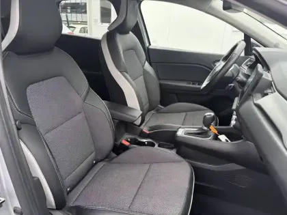 Photo 51 Renault Captur  E-Tech 145 - 21