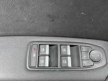 Photo 58 Renault Captur  E-Tech 145 - 21