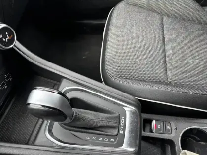 Photo 31 Renault Captur Gén. II (HJB) Ph1 Intens 5