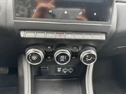 Photo 75 Renault Captur  E-Tech 145 - 21