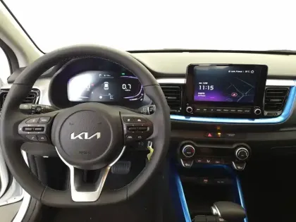 Photo 7 Kia Stonic  1.0 T-GDi 100 ch DCT7