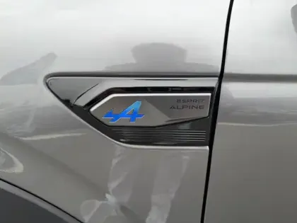 Photo 141 Renault Arkana  E-Tech full hybrid 145 GSR2