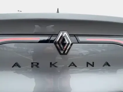 Photo 85 Renault Arkana  E-Tech full hybrid 145 GSR2