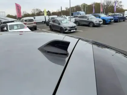 Photo 81 Renault Arkana  E-Tech full hybrid 145 GSR2