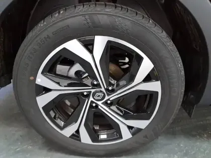 Photo 14 Renault Arkana  E-Tech full hybrid 145 GSR2