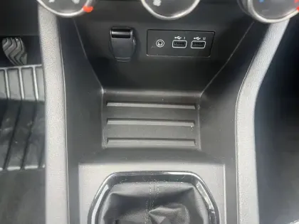 Photo 23 Renault Clio  SOCIETE BLUE DCI 100 hc GSR2