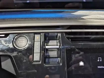 Photo 13 Peugeot 3008  Hybrid 145 e-DCS6