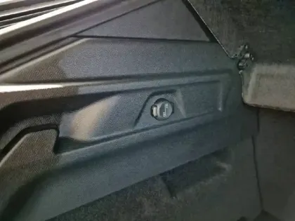 Photo 23 Peugeot 3008  Hybrid 145 e-DCS6