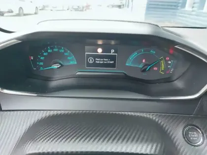 Photo 9 Peugeot 208  Electrique 50 kWh 136ch