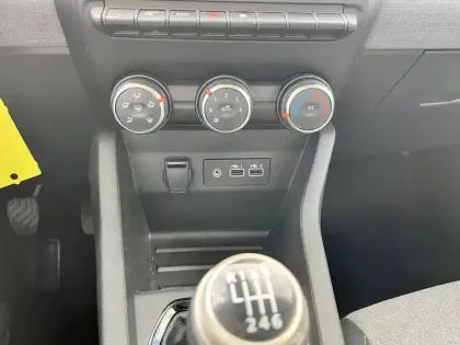 Photo 11 Renault Clio  Blue dCi 100 ch GSR2