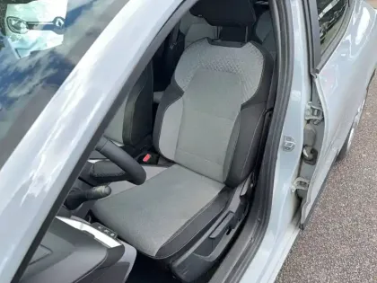 Photo 17 Renault Clio  Blue dCi 100 ch GSR2