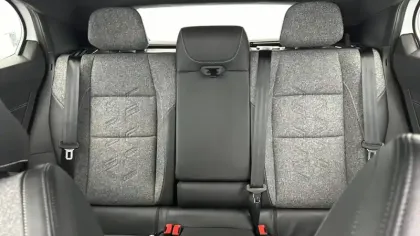 Photo 10 Renault Rafale  E-Tech full hybrid 200