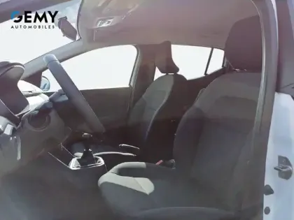 Photo 8 Dacia Sandero  SCe 65