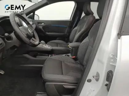 Photo 24 Renault Captur  E-Tech full hybrid 145 ch