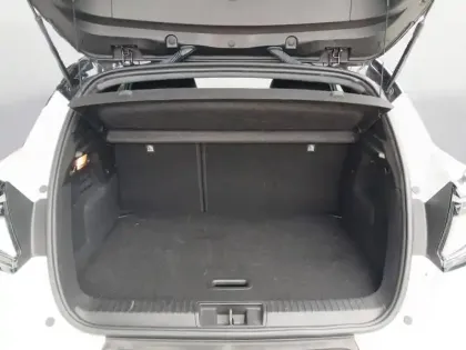 Photo 12 Renault Captur  E-Tech full hybrid 145 ch