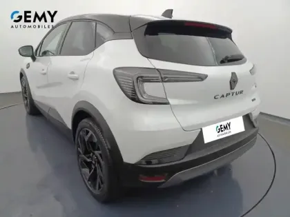Photo 31 Renault Captur  E-Tech full hybrid 145 ch