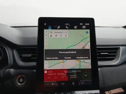 Photo 15 Renault Captur  E-Tech full hybrid 145 ch