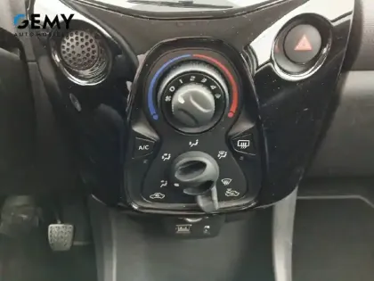 Photo 67 Peugeot 108  VTi 72ch S&S BVM5