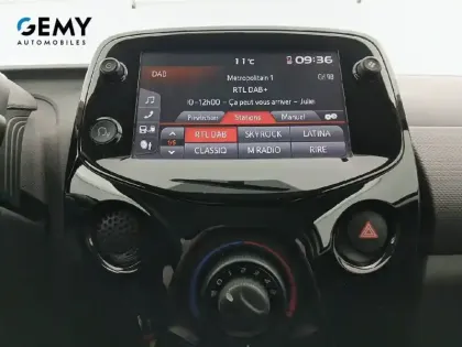 Photo 61 Peugeot 108  VTi 72ch S&S BVM5