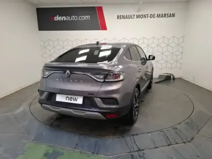 Photo 8 Renault Arkana  E-Tech full hybrid 145 GSR2