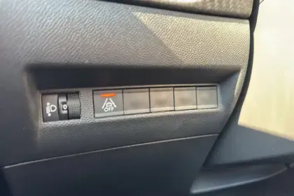 Photo 18 Peugeot 208 Gén. II Ph1 NG Style 5