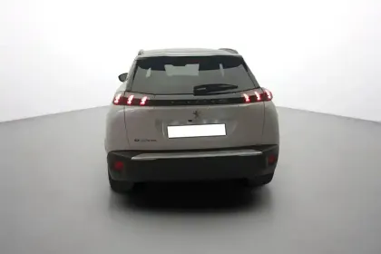 Photo 100 Peugeot 2008  Electrique 136 ch