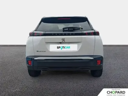 Photo 69 Peugeot 2008  Electrique 136 ch