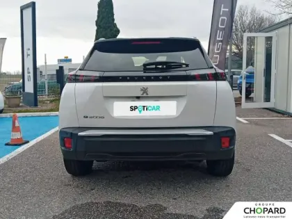 Photo 92 Peugeot 2008  Electrique 136 ch