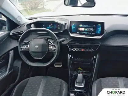 Photo 33 Peugeot 2008  Electrique 136 ch
