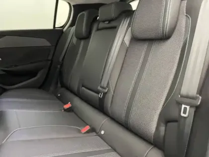 Photo 14 Peugeot 308  PureTech 130ch S&S BVM6