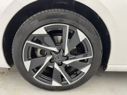 Photo 16 Peugeot 308  PureTech 130ch S&S BVM6