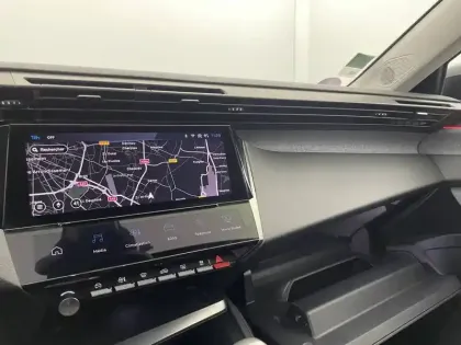 Photo 27 Peugeot 308  PureTech 130ch S&S BVM6