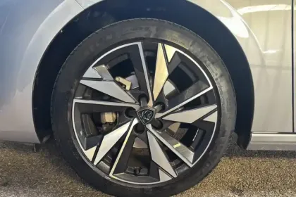 Photo 43 Peugeot 308 Gén. III Ph1 Allure 5