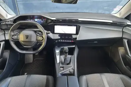 Photo 15 Peugeot 308  PureTech 130ch S&S BVM6