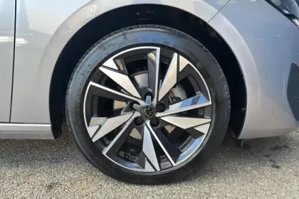 Photo 14 Peugeot 308  PureTech 130ch S&S BVM6