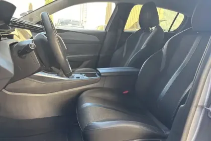 Photo 9 Peugeot 308  PureTech 130ch S&S BVM6