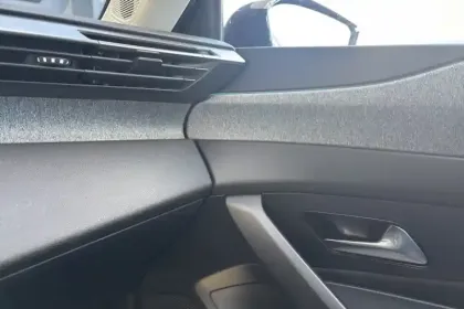 Photo 28 Peugeot 308  PureTech 130ch S&S BVM6