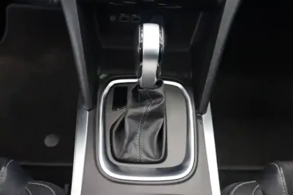 Photo 16 Renault Megane  IV Berline Blue dCi 115 EDC