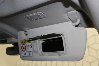 Photo 21 Renault Megane  IV Berline Blue dCi 115 EDC