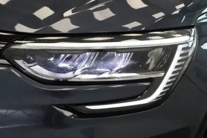 Photo 17 Renault Megane  IV Berline Blue dCi 115 EDC