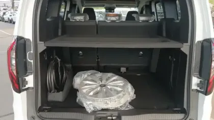 Photo 14 Renault Kangoo  E-Tech électrique 120 ch AC22/DC80 GSR2