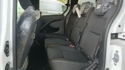 Photo 11 Renault Kangoo  E-Tech électrique 120 ch AC22/DC80 GSR2