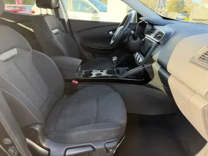 Photo 28 Renault Kadjar  Blue dCi 115