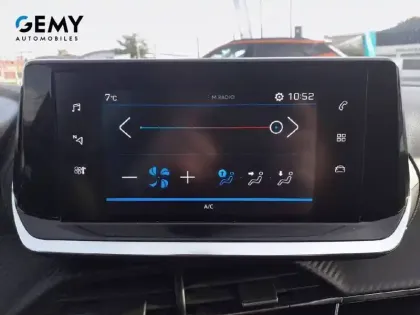 Photo 62 Peugeot 208  BlueHDi 100 S&S BVM6