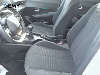 Photo 8 Peugeot 208 Gén. II Ph1 NG Style 5